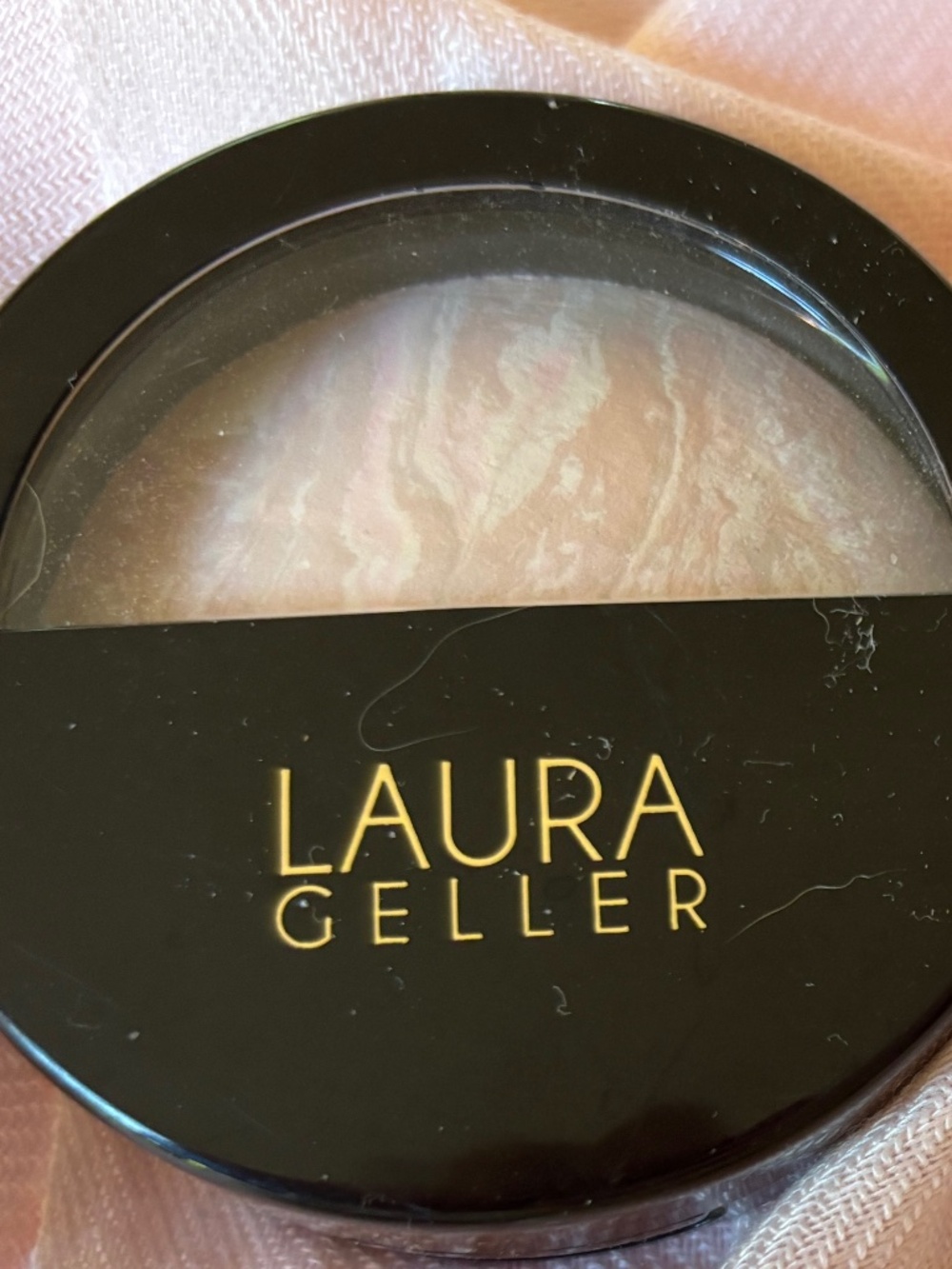 LAURA GELLER NEW Baked Balance-n-Brighten Foundation Porcelain